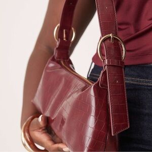 Minimal Shoulder Bag